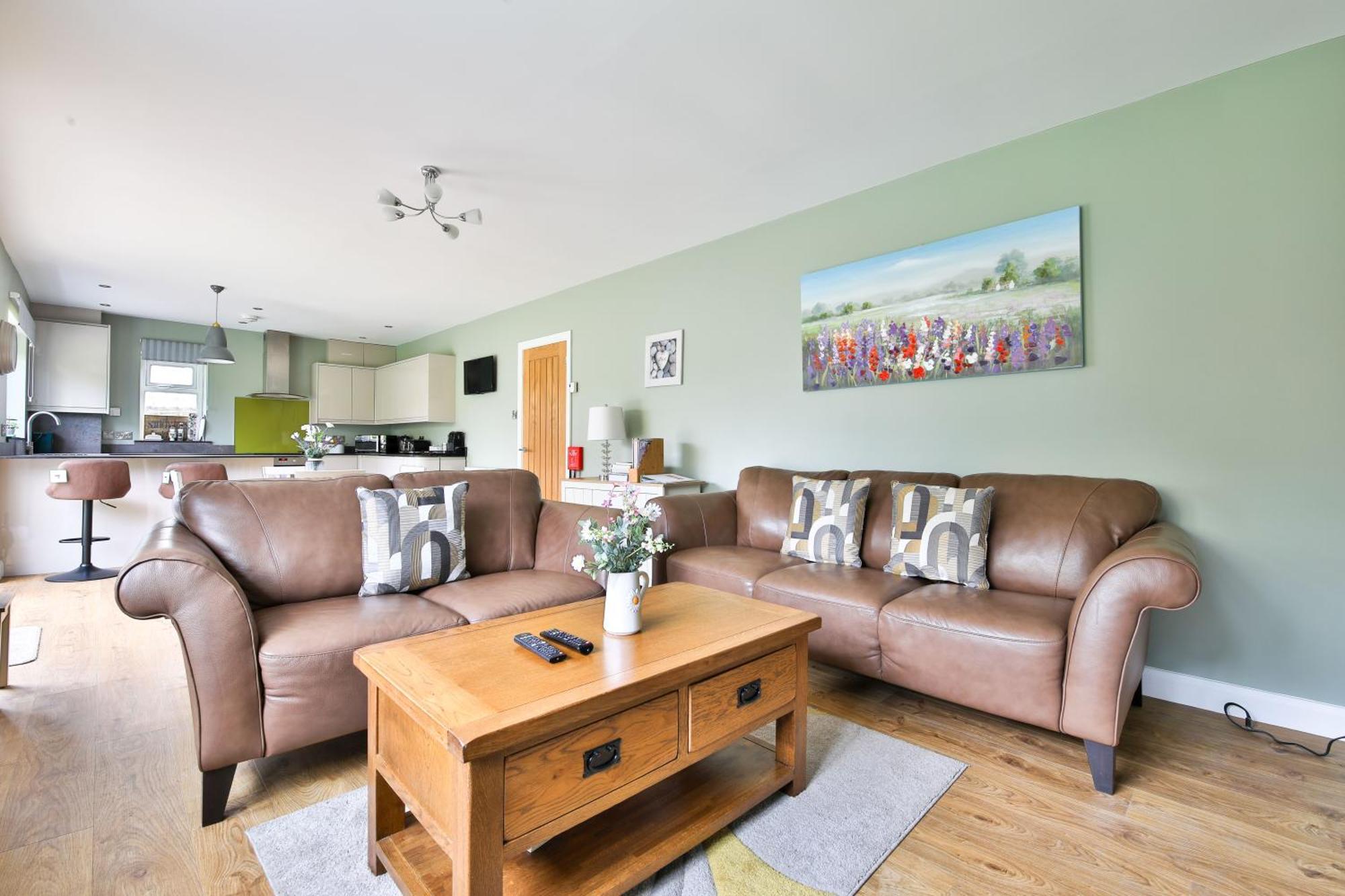 Just Stay Wales - Marshmallow Cottage, Oxwich Суонзи Екстериор снимка